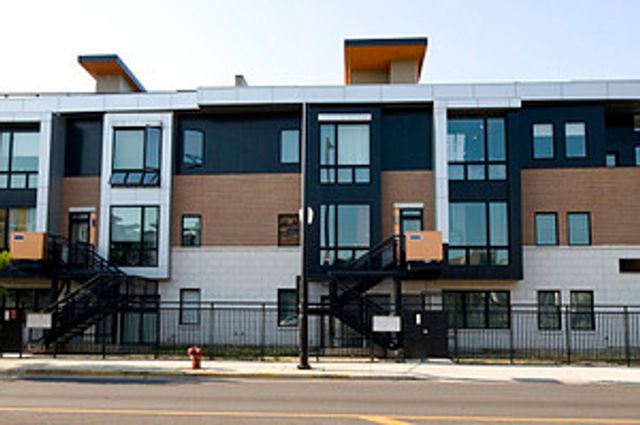 2224 W Madison Street 201, Chicago, IL 60612