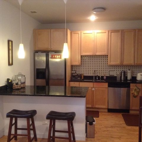 2224 W Madison Street 201, Chicago, IL 60612