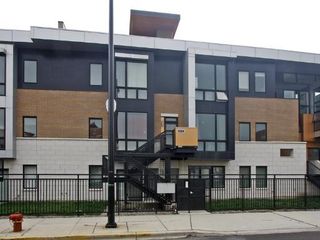 2224 W Madison Street 201, Chicago, IL 60612