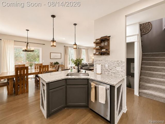 27688 Coleridge Street, Harrison Twp, MI 48045
