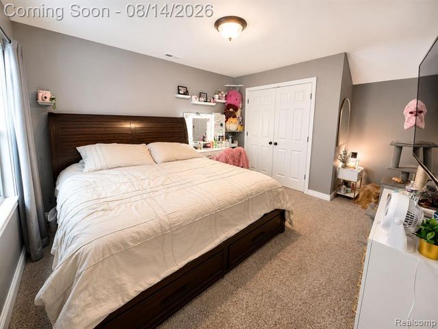 27688 Coleridge Street, Harrison Twp, MI 48045