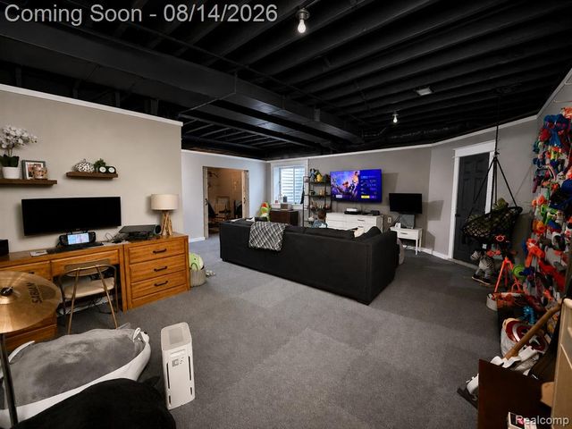27688 Coleridge Street, Harrison Twp, MI 48045