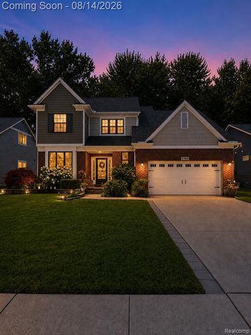 27688 Coleridge Street, Harrison Twp, MI 48045