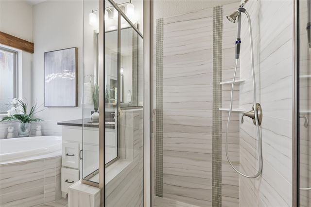 346 Hill Creek Lane, Grapevine, TX 76051