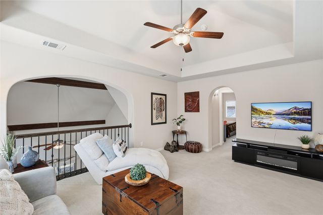 346 Hill Creek Lane, Grapevine, TX 76051