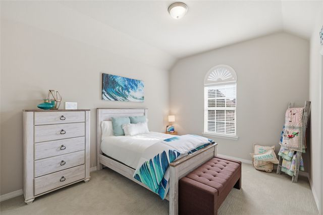 346 Hill Creek Lane, Grapevine, TX 76051