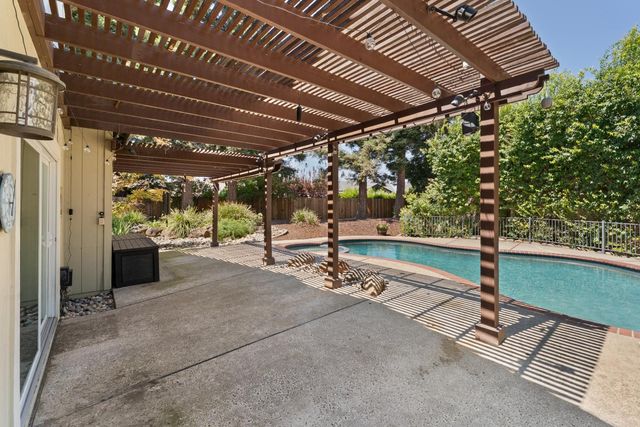 2839 Butler Ct, West Sacramento, CA 95691