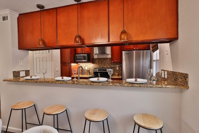 248 E Red Oak Drive E, Sunnyvale, CA 94086