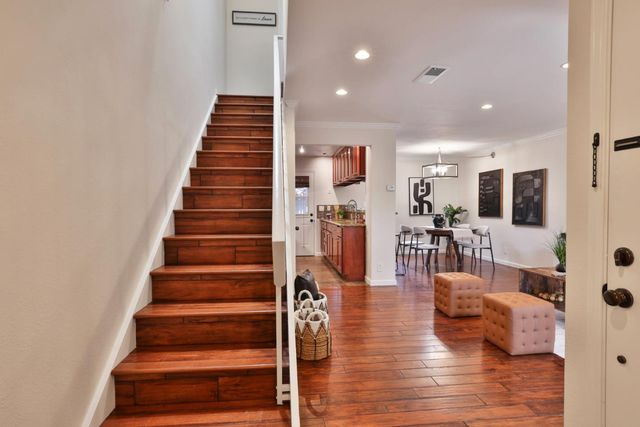 248 E Red Oak Drive E, Sunnyvale, CA 94086