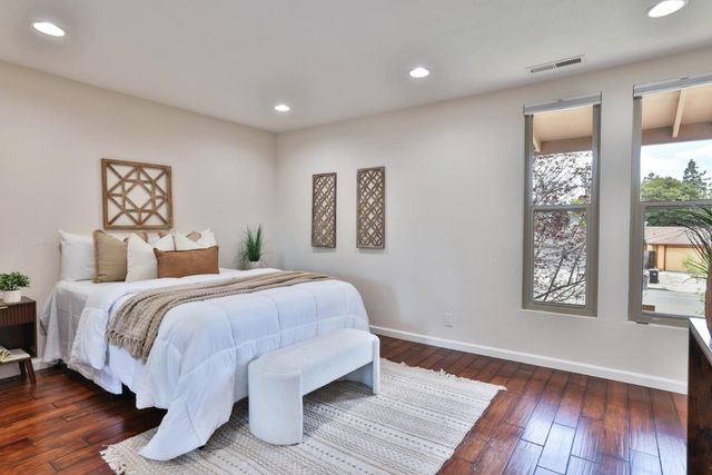 248 E Red Oak Drive E, Sunnyvale, CA 94086