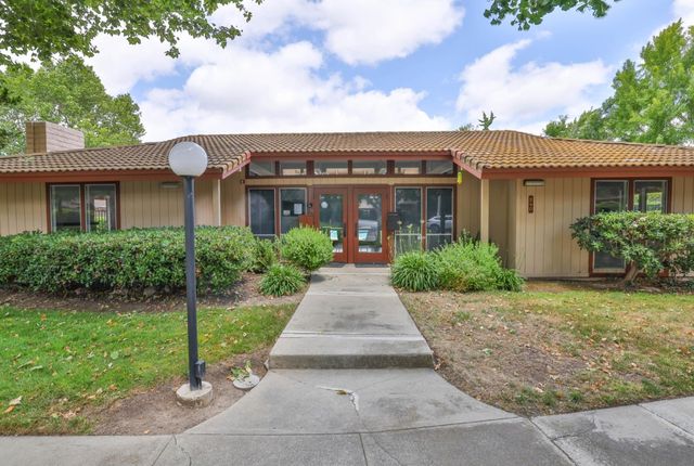 248 E Red Oak Drive E, Sunnyvale, CA 94086