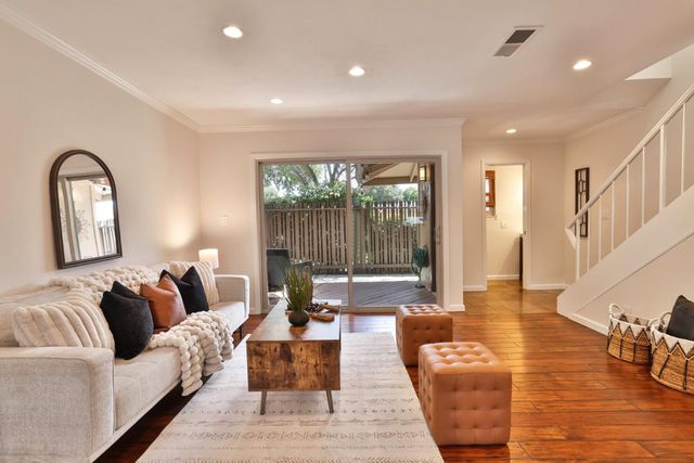 248 E Red Oak Drive E, Sunnyvale, CA 94086