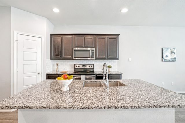 9000 Huxley Drive, Providence Village, TX 76227