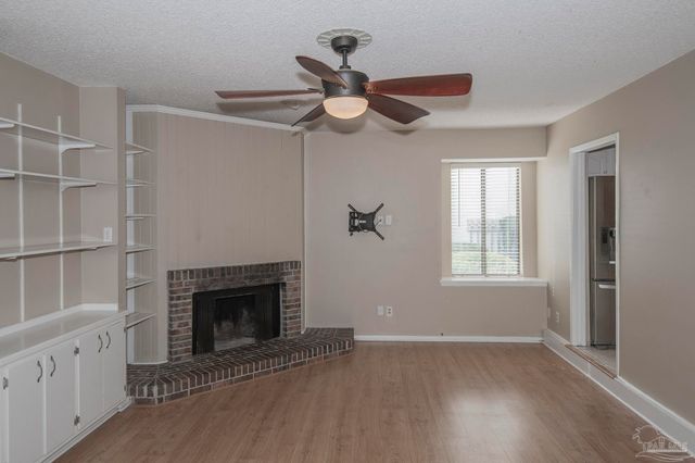 3400 Wimbledon Dr 5, Pensacola, FL 32504