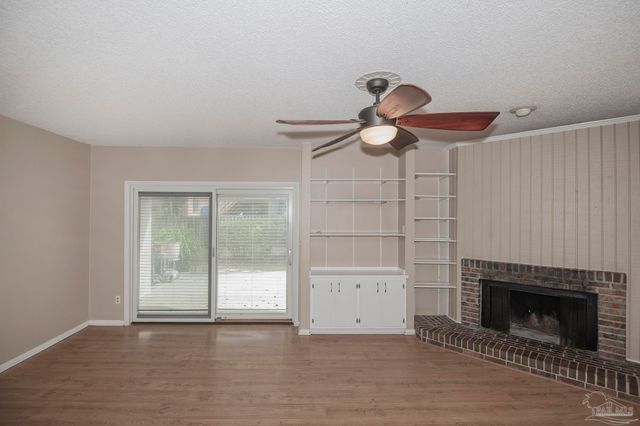 3400 Wimbledon Dr 5, Pensacola, FL 32504