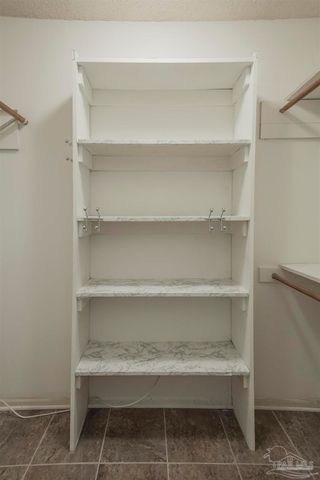 3400 Wimbledon Dr 5, Pensacola, FL 32504