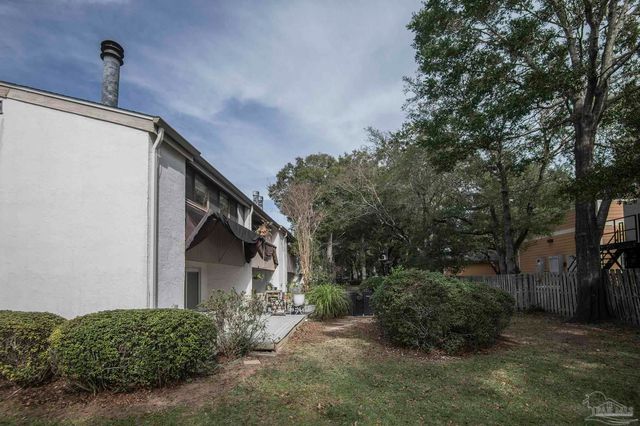 3400 Wimbledon Dr 5, Pensacola, FL 32504