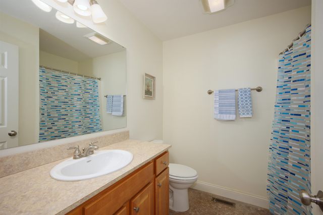 91-6 Hall Road, Fremont, NH 03044