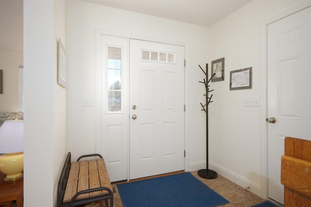 91-6 Hall Road, Fremont, NH 03044