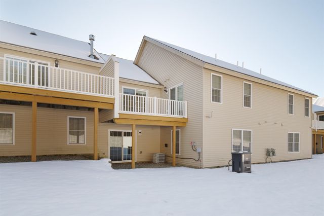 91-6 Hall Road, Fremont, NH 03044