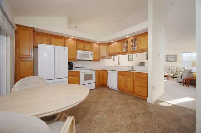 91-6 Hall Road, Fremont, NH 03044