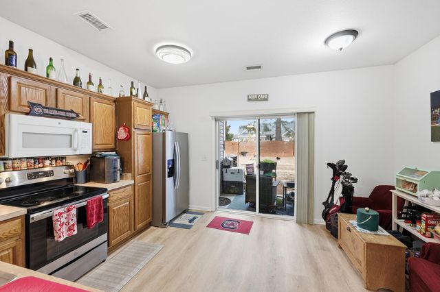 152 Chenoa Dr Unit B, Murrells Inlet, SC 29576