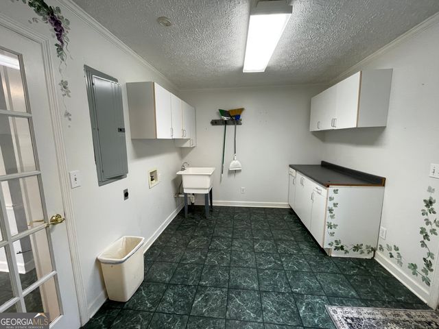 492 Ga Highway 26 E, Cochran, GA 31014