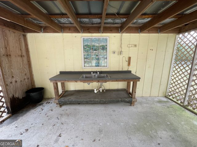 492 Ga Highway 26 E, Cochran, GA 31014