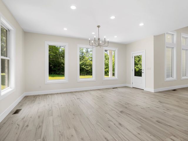 162 Clearcreek Drive, Boiling Springs, SC 29316