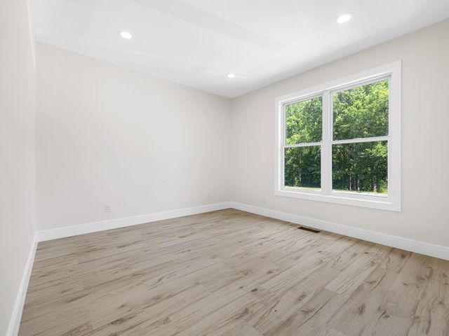 162 Clearcreek Drive, Boiling Springs, SC 29316