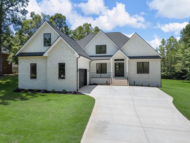 162 Clearcreek Drive, Boiling Springs, SC 29316