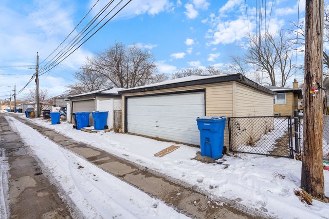 11610 S Aberdeen Street, Chicago, IL 60643