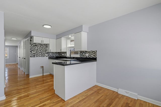 11610 S Aberdeen Street, Chicago, IL 60643