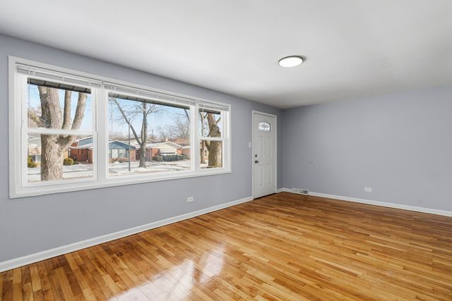 11610 S Aberdeen Street, Chicago, IL 60643