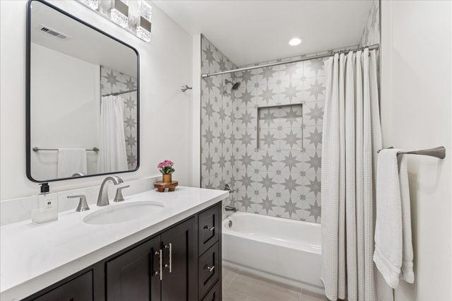 6003 W 43rd Street, Houston, TX 77092