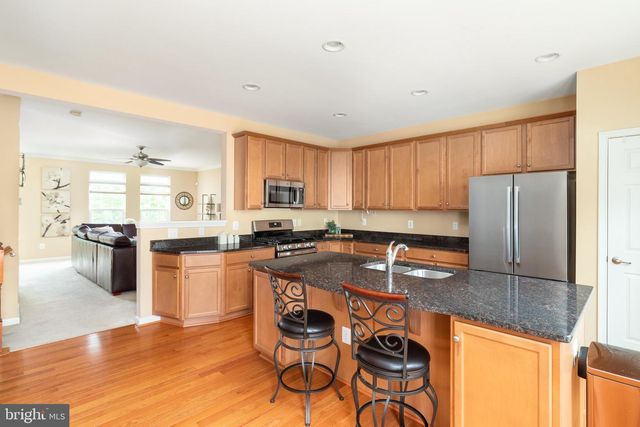 2271 MERSEYSIDE DR, Woodbridge, VA 22191