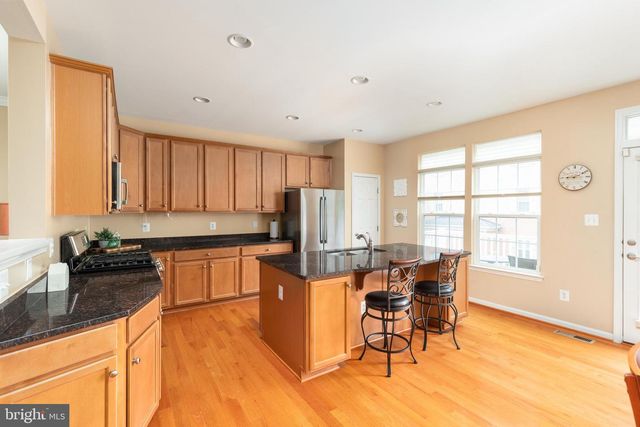 2271 MERSEYSIDE DR, Woodbridge, VA 22191