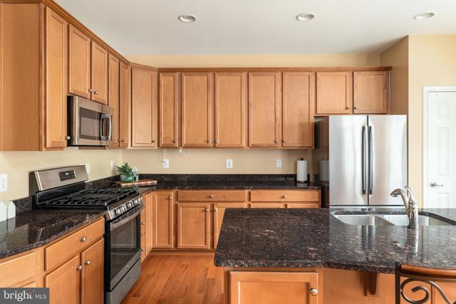 2271 MERSEYSIDE DR, Woodbridge, VA 22191
