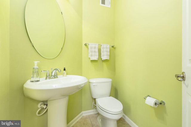 2271 MERSEYSIDE DR, Woodbridge, VA 22191