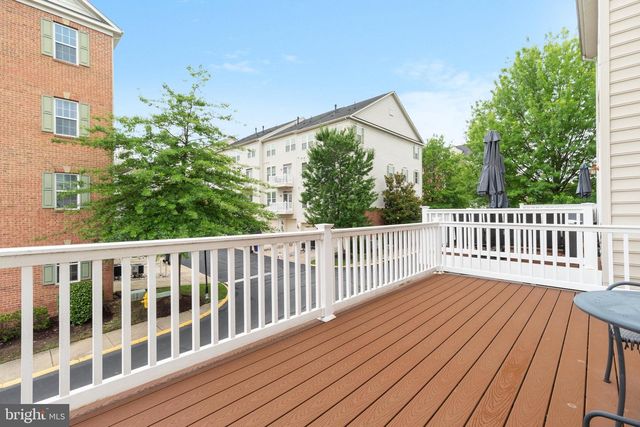 2271 MERSEYSIDE DR, Woodbridge, VA 22191