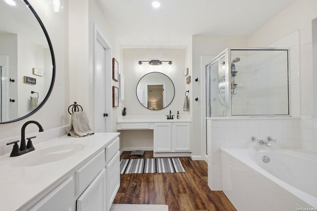 15711 Knollcliff, San Antonio, TX 78247