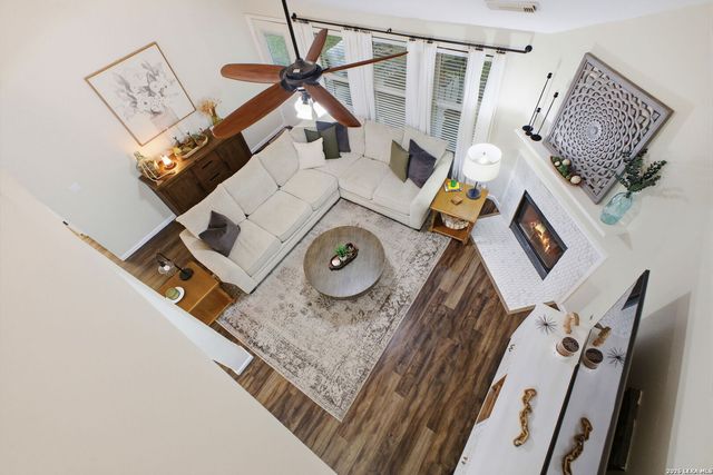 15711 Knollcliff, San Antonio, TX 78247