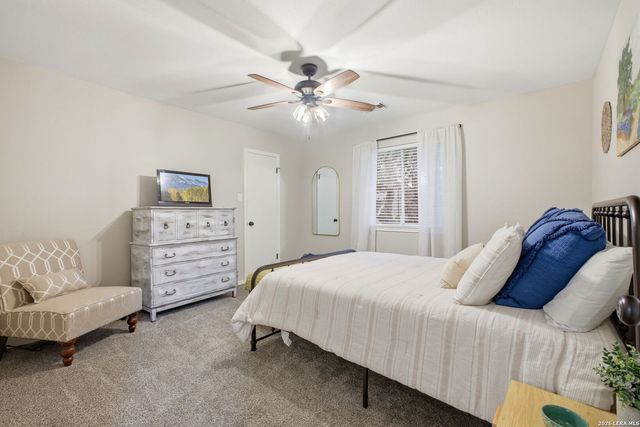 15711 Knollcliff, San Antonio, TX 78247