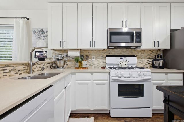 15711 Knollcliff, San Antonio, TX 78247