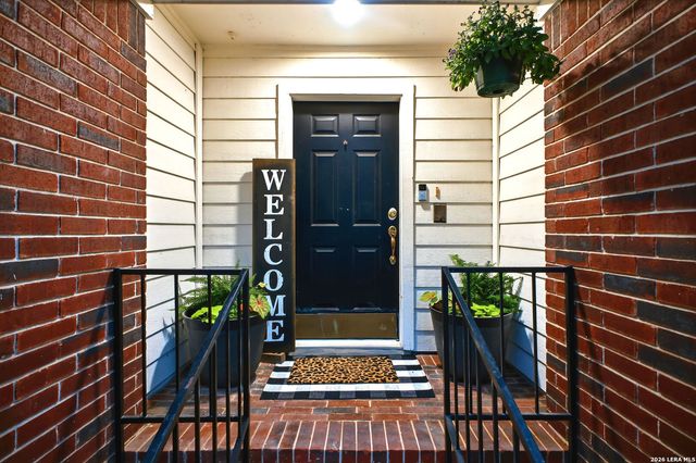 15711 Knollcliff, San Antonio, TX 78247