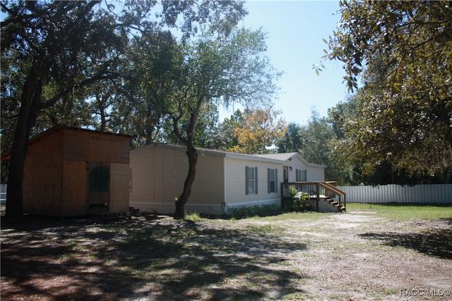 6894 W Vanaman Court, Crystal River, FL 34429