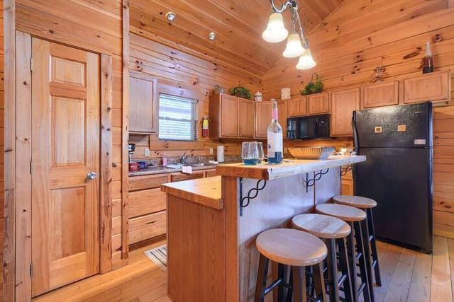 16236 Collison Road, Logan, OH 43138