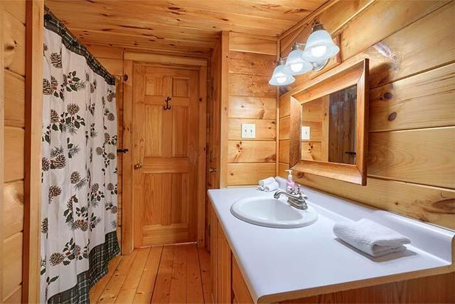 16236 Collison Road, Logan, OH 43138