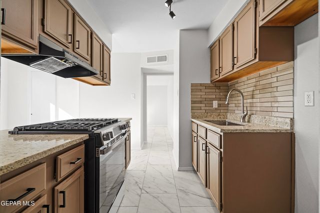 219 CARIBE Circle, El Paso, TX 79927