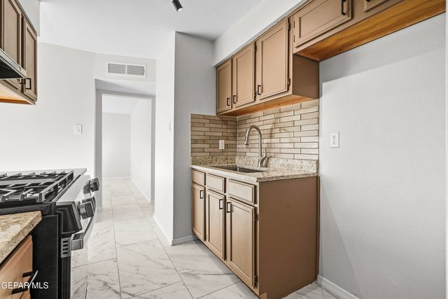 219 CARIBE Circle, El Paso, TX 79927